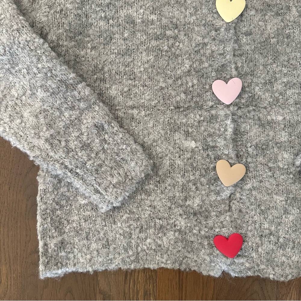 NWT Compañía Fantástica Ban.do Heart Button Boucle Cardigan in Grey Size Small - Picture 4 of 7
